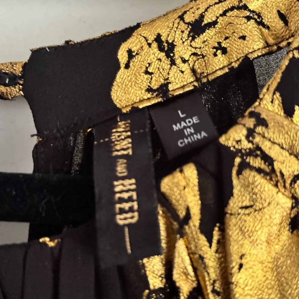 Want Need Black and Gold Mini Dress Size L - Picture 8 of 10